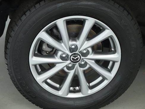 Used 2025 MAZDA CX-5 AWD 2.5 S w/ Preferred Package image 12