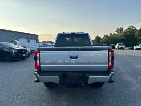 Used 2024 Ford F250 Lariat w/ Chrome Package AWD/4WD image 5