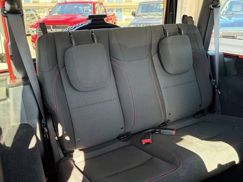 Used 2018 Jeep Wrangler Rubicon image 30