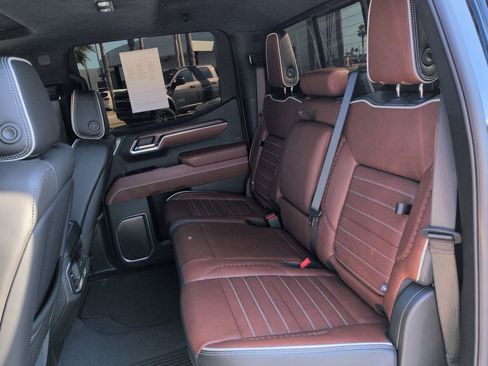 Used 2025 GMC Sierra 1500 Denali Ultimate image 13