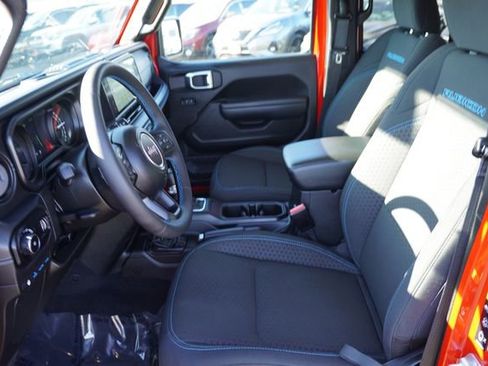 Certified 2025 Jeep Wrangler Unlimited Rubicon 4xe w/ Safety Group image 15