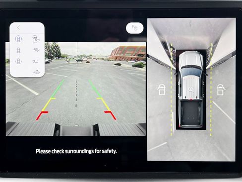 Used 2023 Ford F250 Platinum w/ FX4 Off-Road Package image 5