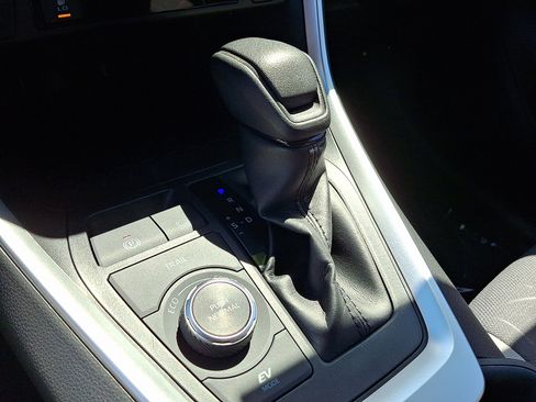 Certified 2022 Toyota RAV4 XLE w/ XLE Grade Weather Package image 15