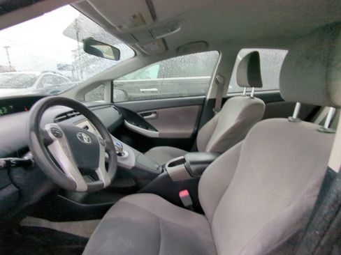 Used 2013 Toyota Prius Two FWD image 6