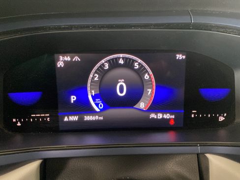Used 2022 Volkswagen Taos SE AWD/4WD image 16