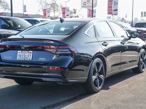 Used 2024 Honda Accord Sport image 4