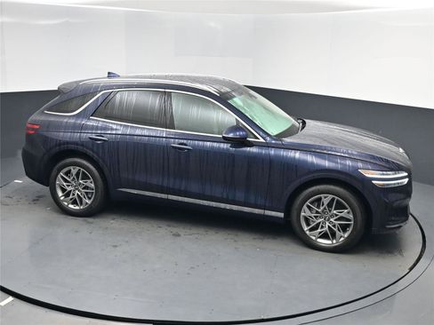 Used 2025 Genesis GV70 2.5T image 16