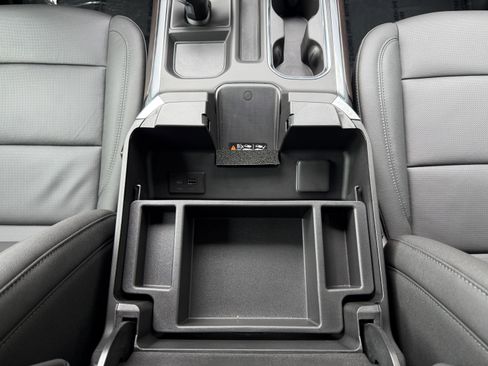 New 2026 GMC Sierra 1500 SLT w/ SLT Premium Plus Package image 31