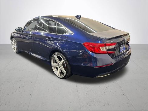 Used 2018 Honda Accord LX image 4