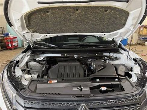 New 2026 Mitsubishi Eclipse Cross ES image 25