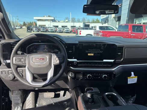 New 2026 GMC Sierra 1500 SLT AWD/4WD image 15