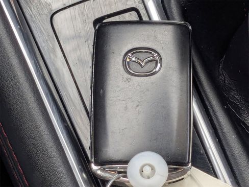 Used 2025 MAZDA CX-5 Carbon Edition image 33