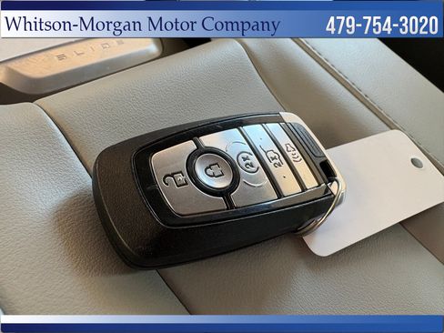 Used 2025 Ford Expedition Platinum w/ Driver's Package AWD/4WD image 25