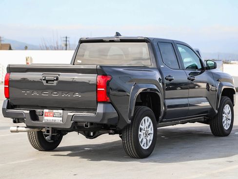 New 2026 Toyota Tacoma SR5 image 5
