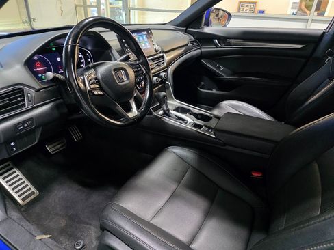 Used 2020 Honda Accord Sport image 16