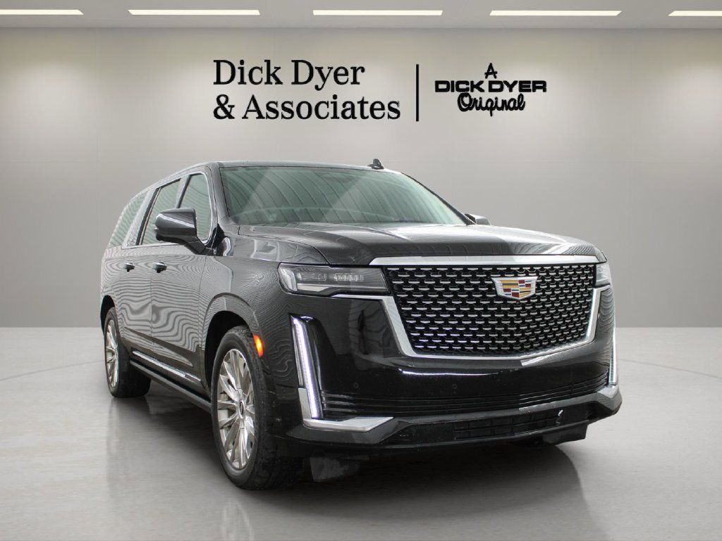 Used 2023 Cadillac Escalade ESV Premium Luxury w/ Performance Package AWD/4WD image 3
