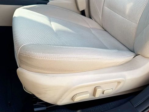 Used 2018 Subaru Outback 2.5i Premium image 25