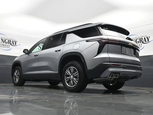 Used 2026 Chevrolet Traverse LT AWD/4WD image 30