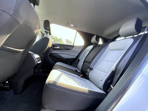 Used 2021 Chevrolet Equinox LS w/ LS Convenience Package FWD image 22