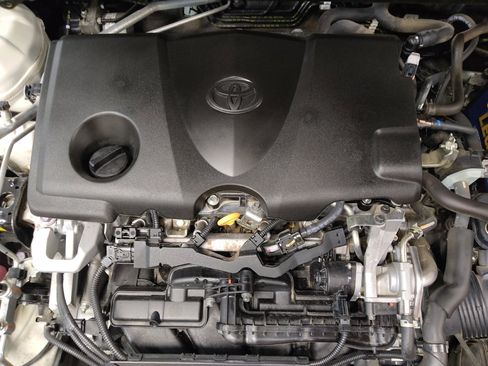 Used 2020 Toyota Camry SE w/ Convenience Package image 30