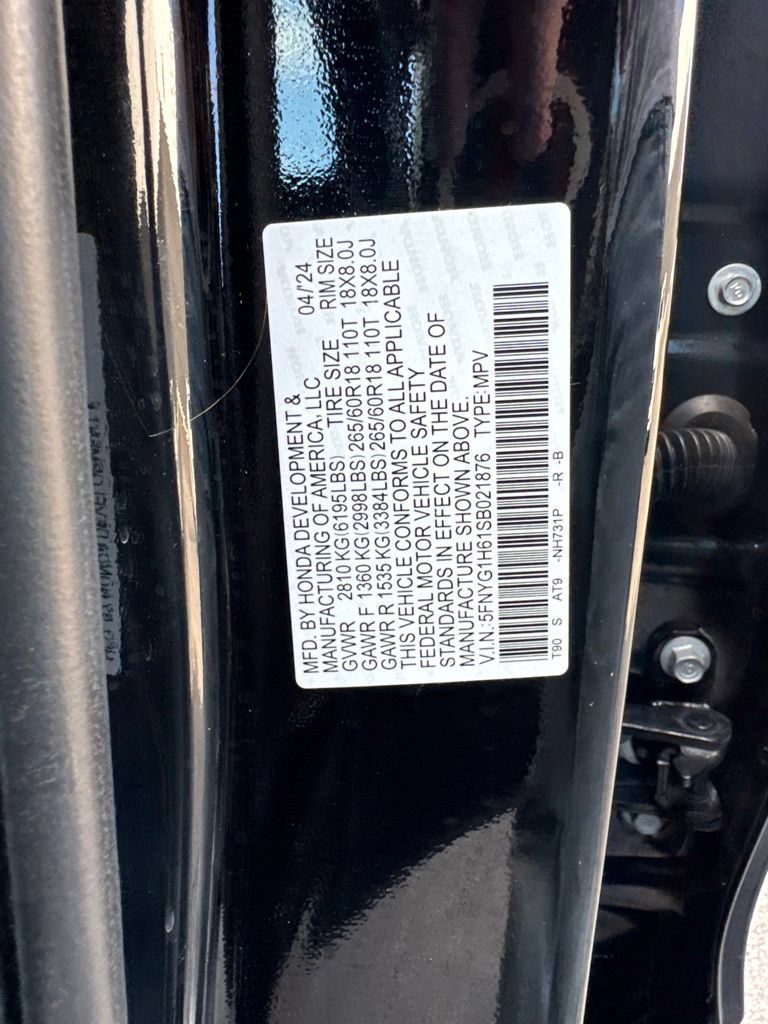 Used 2025 Honda Pilot TrailSport image 24