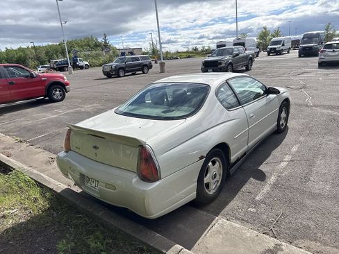 Used 2004 Chevrolet Monte Carlo LS w/ Preferred Equipment Group FWD image 3