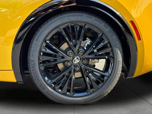 New 2027 Toyota Prius FWD image 34