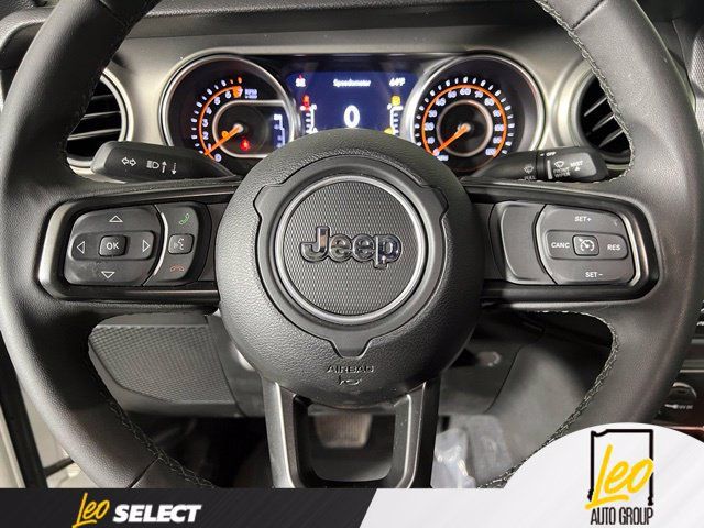 Used 2023 Jeep Gladiator Sport AWD/4WD image 10