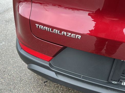 Certified 2025 Chevrolet TrailBlazer LS w/ LS Convenience Package image 5