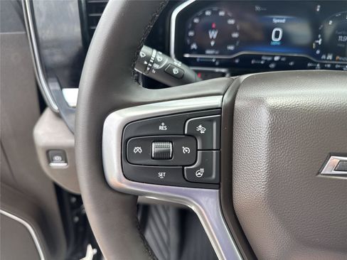 Used 2023 Chevrolet Silverado 1500 RST w/ Z71 Off-Road Package AWD/4WD image 17
