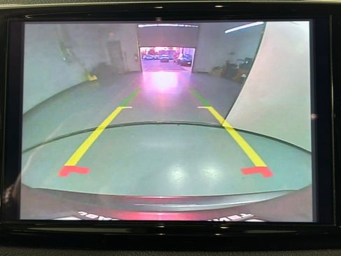 Used 2023 Chrysler Pacifica Touring-L image 20