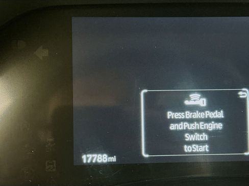 Used 2025 Toyota Grand Highlander XLE image 19