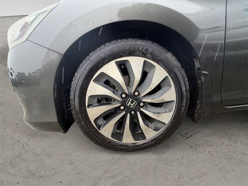 Used 2014 Honda Accord Hybrid Sedan image 10