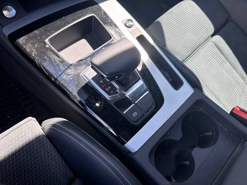 Certified 2024 Audi Q5 e Premium Plus AWD/4WD image 8