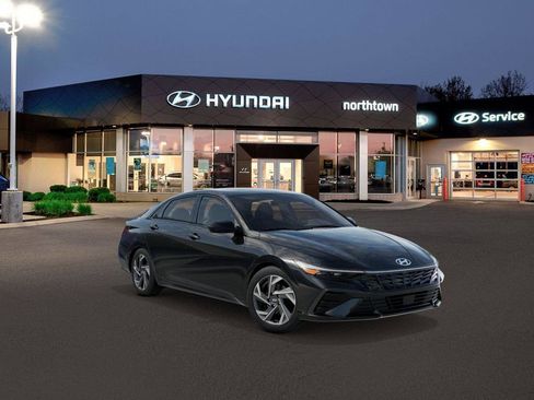 New 2026 Hyundai Elantra SEL Sport Premium FWD image 2