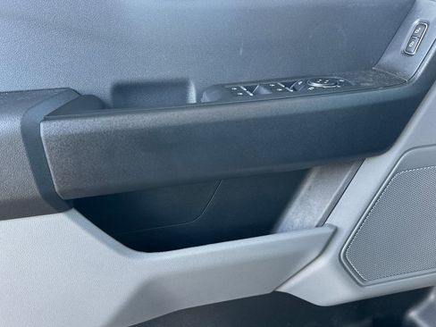 New 2026 Ford F250 XL w/ XL Chrome Package image 10