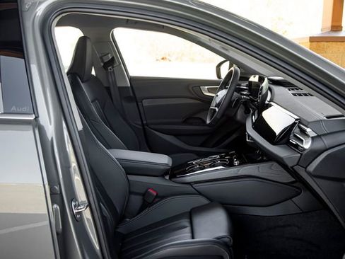 Used 2025 Audi A5 2.0T Premium Plus w/ Premium Plus image 32