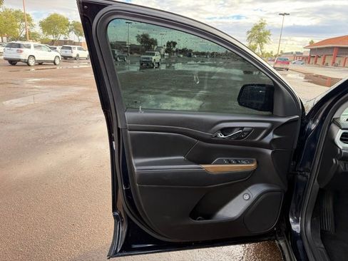 Used 2021 GMC Acadia SLE w/ Driver Convenience Package image 22