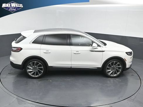 Used 2021 Lincoln Nautilus Reserve w/ Equipment Group 201A FWD image 16