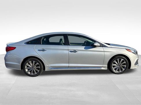 Used 2016 Hyundai Sonata Sport w/ Option Group 02 image 8
