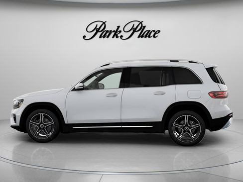 Used 2026 Mercedes-Benz GLB 250 image 8