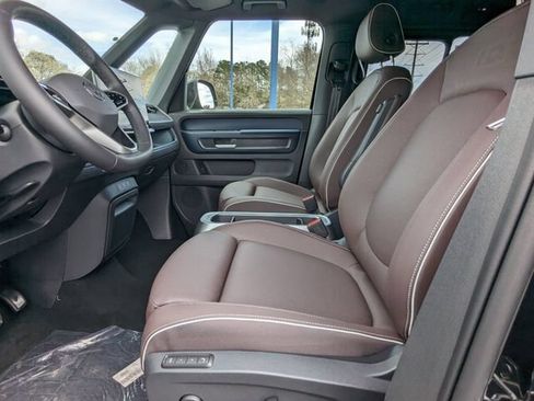 New 2025 Volkswagen ID. Buzz Pro S RWD image 20