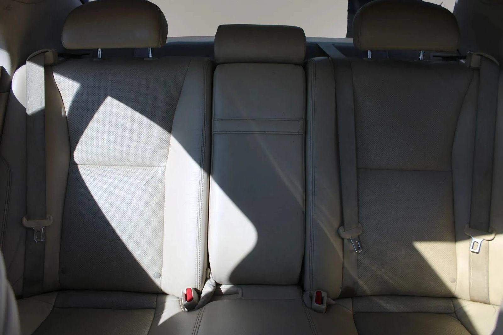 Used 2010 Lexus LS 460 RWD image 18