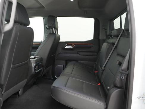 Used 2022 GMC Sierra 1500 Denali w/ Technology Package AWD/4WD image 16