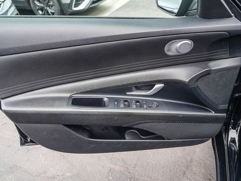 Used 2023 Hyundai Elantra SEL w/ Cargo Package FWD image 20