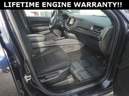 Used 2024 Dodge Durango SXT image 37