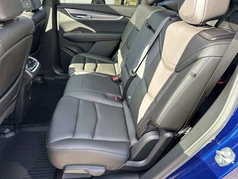 Used 2024 Cadillac XT6 Luxury AWD/4WD image 10