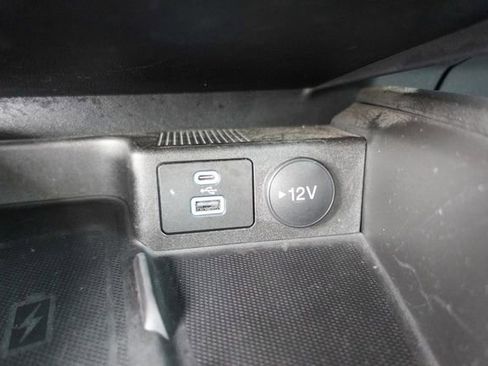 Used 2023 Ford Escape Platinum image 20