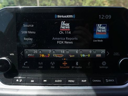 Used 2023 Nissan Rogue Platinum w/ Platinum Premium Package image 11