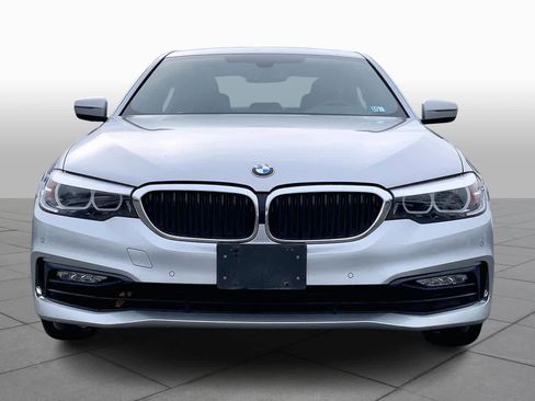 Used 2018 BMW 530i xDrive image 3
